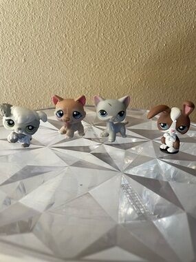 Vintage Lot of LPS Littlest Pet Shop Figures x 4